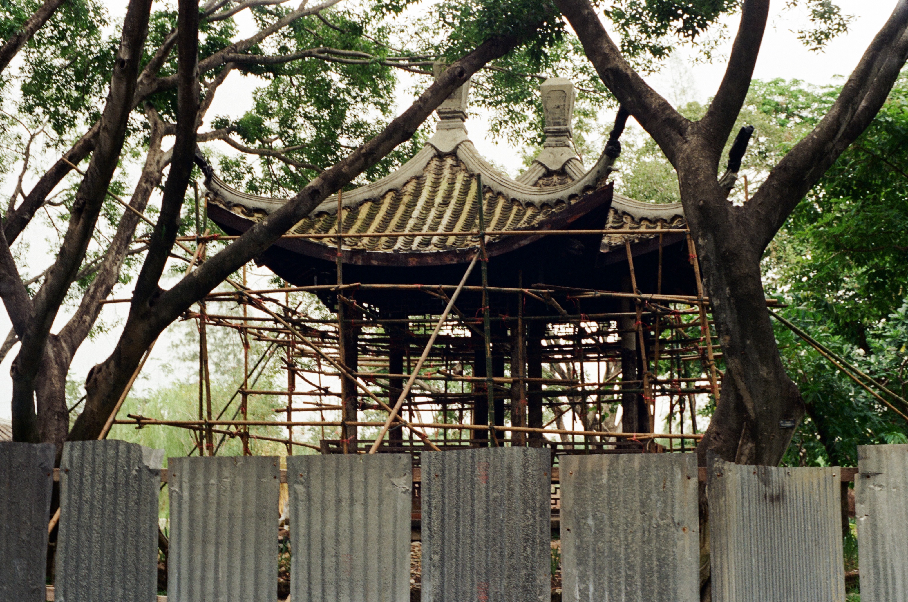 Chinese garden closed